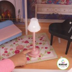 Casuta de papusi Magnolia KidKraft cu sunete si lumini